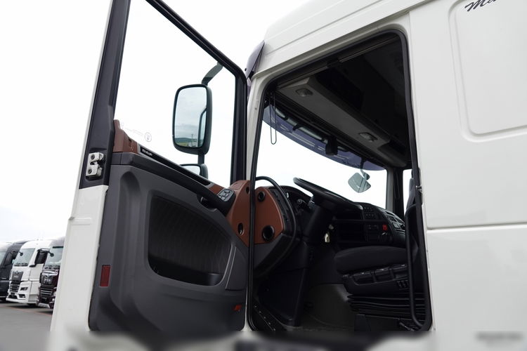 DAF XF 480 / SPACE CAB / 2019 ROK /KLIMATYZACJA POSTOJOWA / SPROWADZONY / PO KONTRAKCIE SERWISOWYM zdjęcie 25