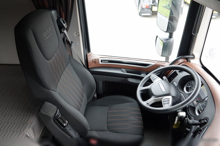 DAF XF 480 / SPACE CAB / 2019 ROK /KLIMATYZACJA POSTOJOWA / SPROWADZONY / PO KONTRAKCIE SERWISOWYM zdjęcie 28