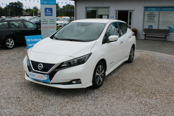 Nissan Leaf Acenta 40kWh F-vat Navi Kamera g. fotele