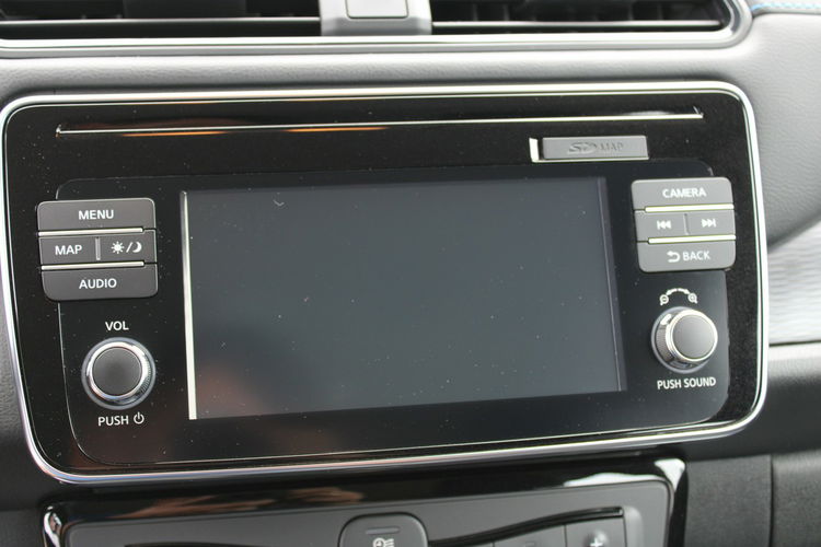 Nissan Leaf Acenta 40kWh F-vat Navi Kamera g. fotele zdjęcie 21