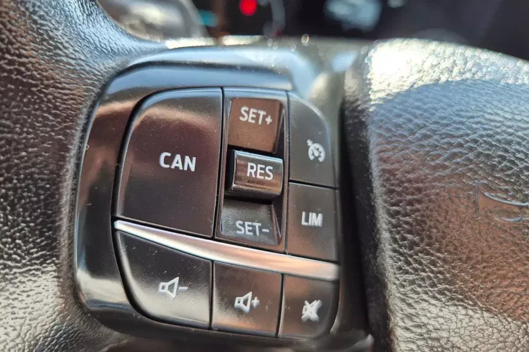 Ford Transit L4H3 99999zł NETTO Brygadówka 6 osób 2.0 TdCi/170KM zdjęcie 18