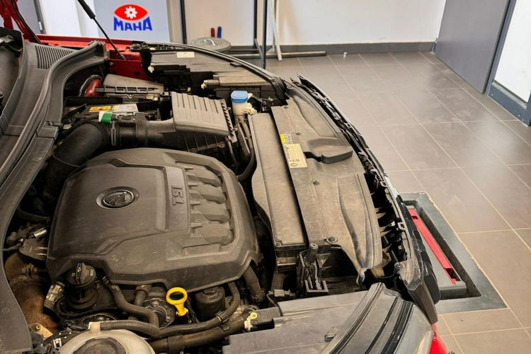 Skoda Kodiaq 2.0tsi 4x4 Sport -line doposażona wersja Polski salon 1 wl niska napr zdjęcie 10