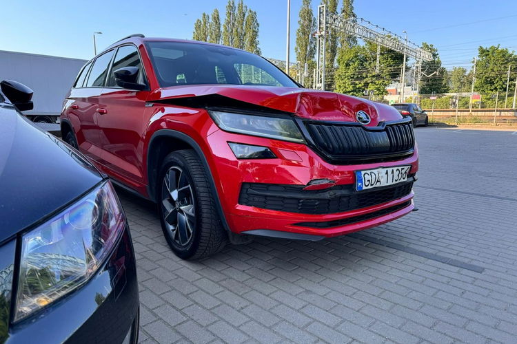 Skoda Kodiaq 2.0tsi 4x4 Sport -line doposażona wersja Polski salon 1 wl niska napr zdjęcie 2