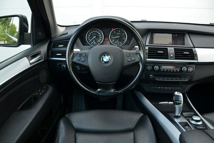 BMW X5 3.0sD 286KM Czarna Serwis Bi-xenon Panorama Skóra Navi Pamięci zdjęcie 30