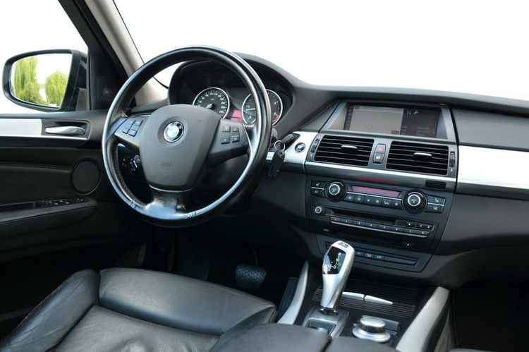 BMW X5 3.0sD 286KM Czarna Serwis Bi-xenon Panorama Skóra Navi Pamięci zdjęcie 32