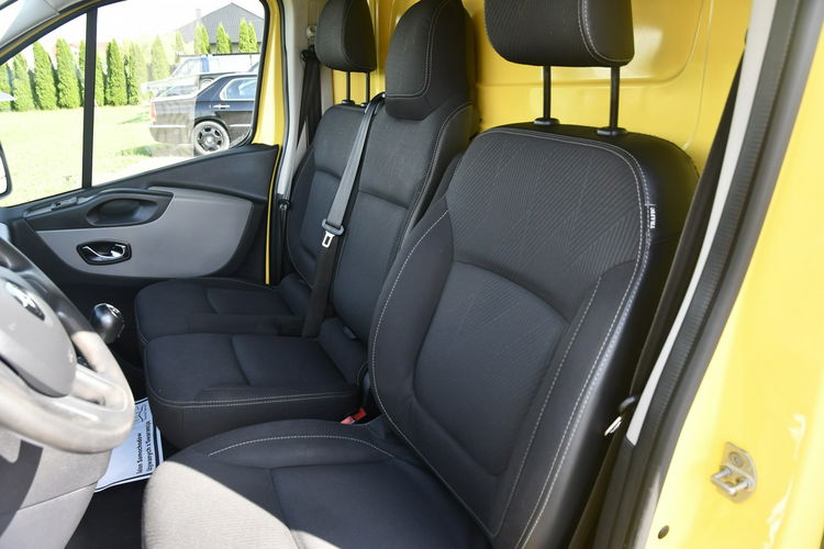Renault Trafic 1.6dci 3 Osoby,  Klimatyzacja,  Navi,  Hak,  ECO.,  GWARANCJA zdjęcie 15