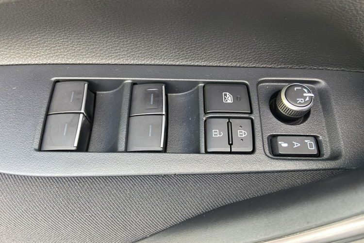 Toyota Corolla 1.8 HSD 122KM COMFORT TECH, salon polska, gwarancja, VAT23% zdjęcie 23