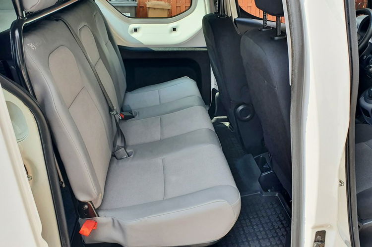 Peugeot Partner LONG , 5 osób.1.6 HDI 100 KM, SALON PL, F.vat23% 37900 netto 2018 rej zdjęcie 29