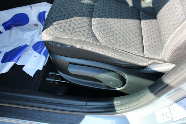 Kia Cee'd CRDI F-vat Salon Polska Gwarancja "M" zdjęcie 14