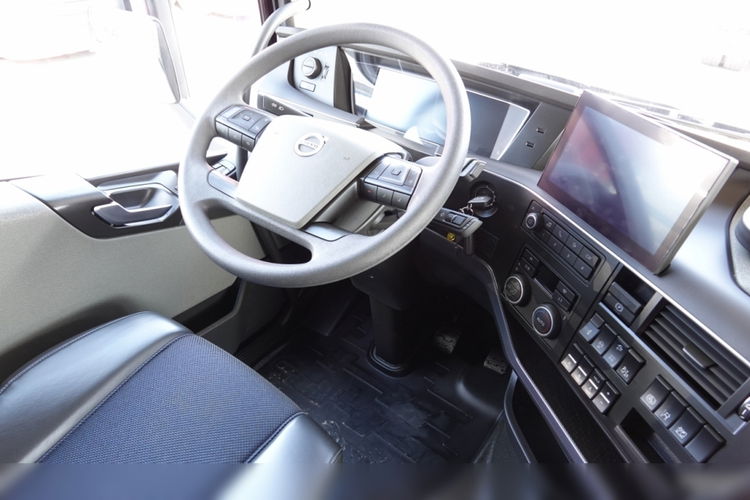 Volvo FH 460 / XXL / 6x2 / 60n3 / SOLÓWKA / 2022 ROK / PO ZŁOTYM KONTRAKCIE SERWISOWYM / zdjęcie 33