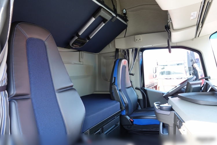 Volvo FH 460 / XXL / 6x2 / 60n3 / SOLÓWKA / 2022 ROK / PO ZŁOTYM KONTRAKCIE SERWISOWYM / zdjęcie 36