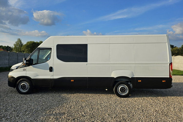 Iveco Daily 35S18 9-osobowy 3.0/180KM Maxi L4H2 zdjęcie 20