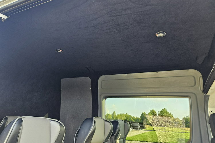 Iveco Daily 35S18 9-osobowy 3.0/180KM Maxi L4H2 zdjęcie 7