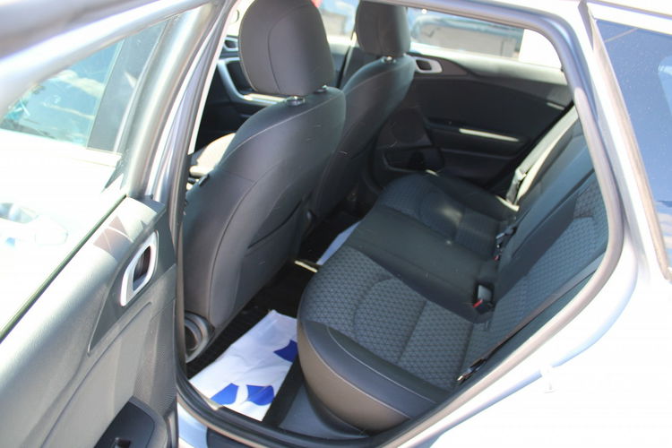 Kia Cee'd CRDI F-vat Salon Polska Gwarancja "M" zdjęcie 22