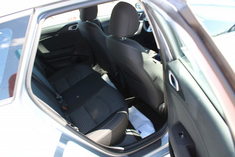 Kia Cee'd CRDI F-vat Salon Polska Gwarancja "M" zdjęcie 25