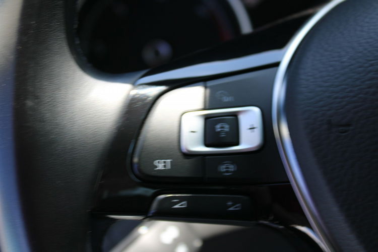 Volkswagen Golf Comfortline F-vat App-Connect Gwarancja zdjęcie 15