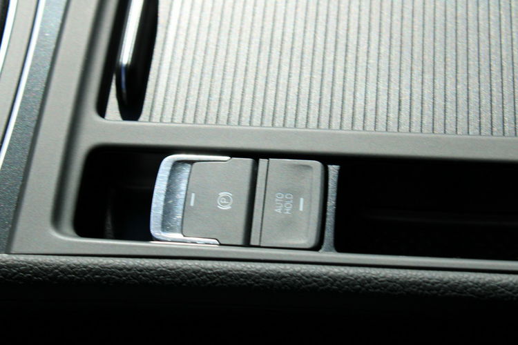 Volkswagen Golf Comfortline F-vat App-Connect Gwarancja zdjęcie 20