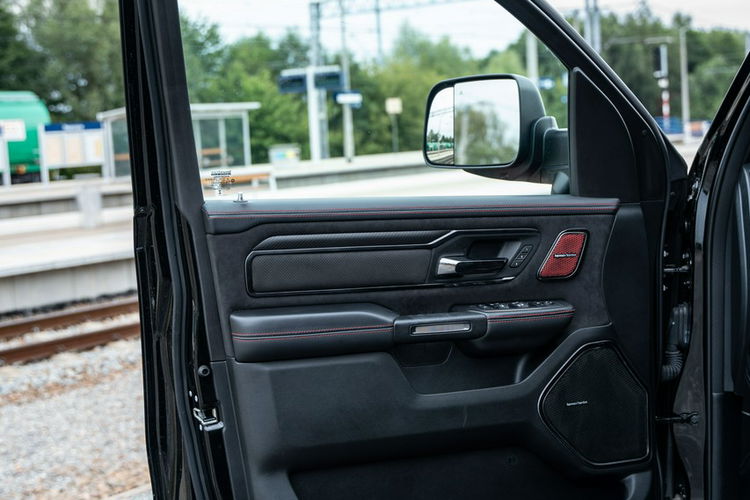 Dodge 1500 TRX / 6.2 V8 / 702 HP / Oryginalny przebieg / Pełny przegląd zdjęcie 32