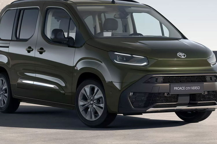 TOYOTA Proace City Verso 1.5 D-4D Family aut zdjęcie 2