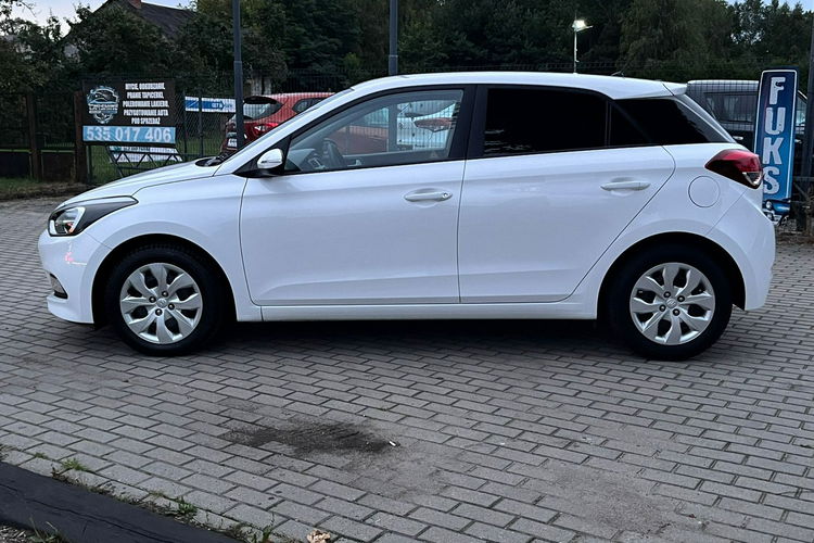 Hyundai i20 Benzyna Gwarancja Niski Przebieg zdjęcie 14