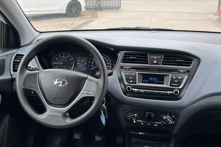 Hyundai i20 Benzyna Gwarancja Niski Przebieg zdjęcie 18