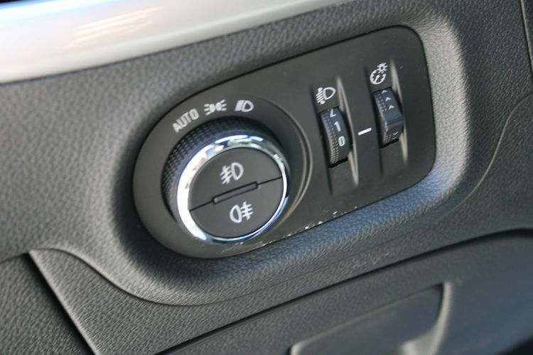 Opel Astra GS LINE 1.2T F-vat Salon Polska Gwarancja zdjęcie 15