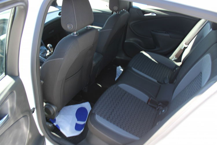 Opel Astra GS LINE 1.2T F-vat Salon Polska Gwarancja zdjęcie 24