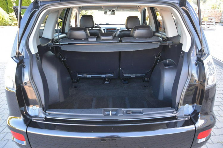 Mitsubishi Outlander 2.0(147KM) Lift Skóry Alu 18" Parktronik ASO zdjęcie 33