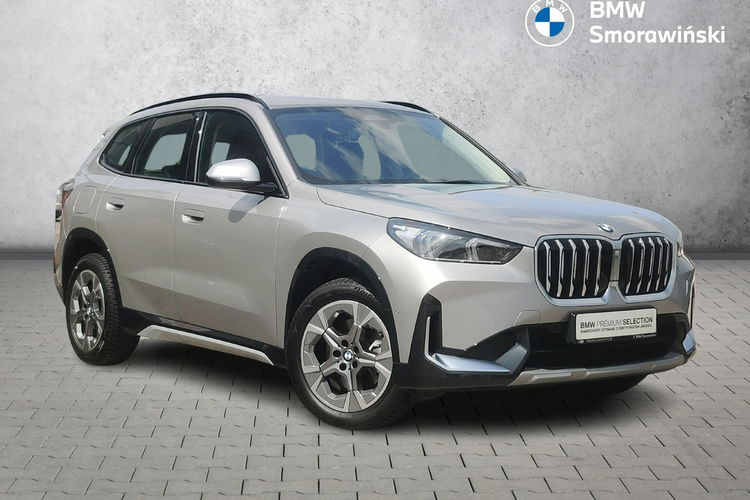 BMW X1 sDrive20i xLine Dostęp Komfort Relingi Asysta Kierowcy i Świateł LED zdjęcie 7