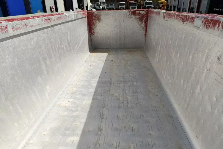 Schmitz 33m Waga: 5700kg Ład.: 30300kg Góra: alu Dół: stal zdjęcie 11