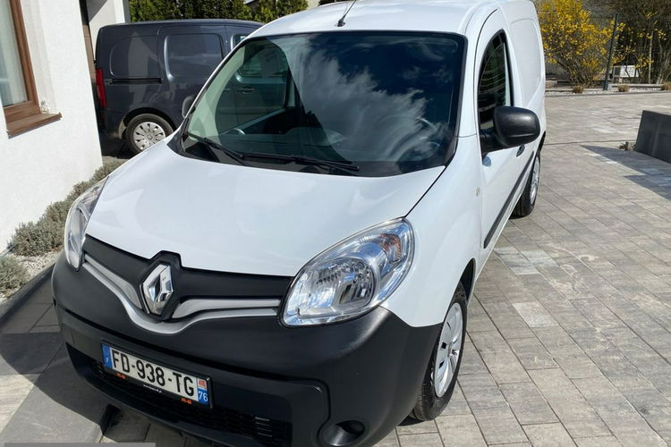 Renault Kangoo Zadbany, niski oryginalny przebieg i bogate wyposażenie. zdjęcie 29