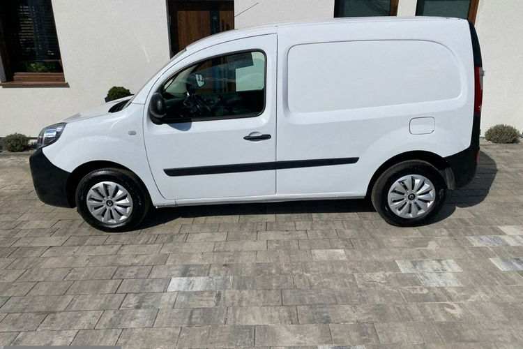 Renault Kangoo Zadbany, niski oryginalny przebieg i bogate wyposażenie. zdjęcie 30