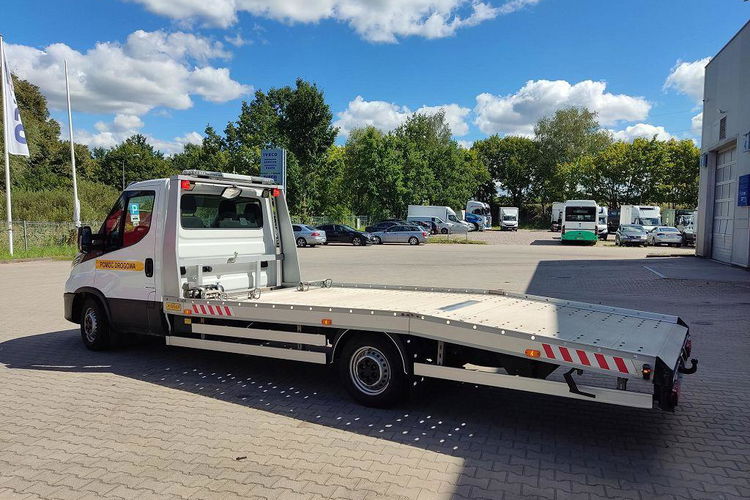 Iveco DAILY 3535S18 zdjęcie 3