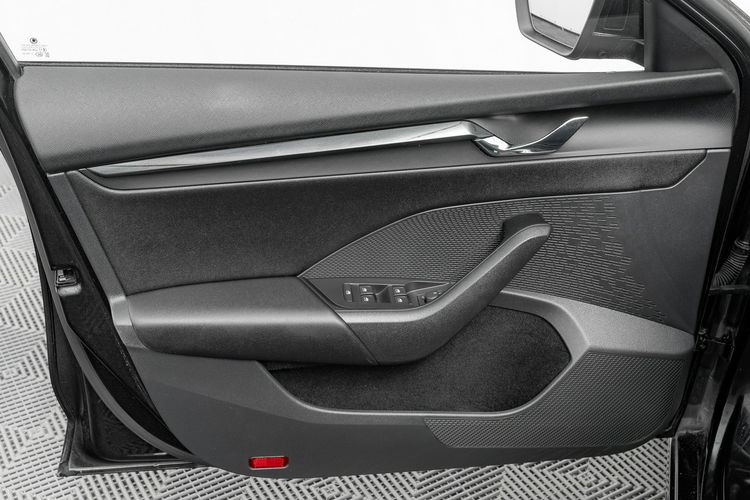 Skoda Octavia 2.0 TDI Ambition DSG Ambient LED NAVI K.cofania Salon PL VAT 23% zdjęcie 13