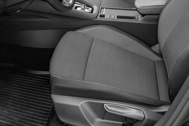 Skoda Octavia 2.0 TDI Ambition DSG Ambient LED NAVI K.cofania Salon PL VAT 23% zdjęcie 14