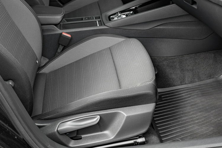 Skoda Octavia 2.0 TDI Ambition DSG Ambient LED NAVI K.cofania Salon PL VAT 23% zdjęcie 34