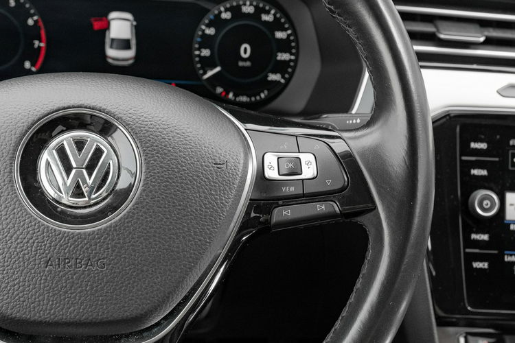 Volkswagen Passat Highline DSG Podgrz.f Virtual Cockpit LED Cz.park 3 stref VAT23% zdjęcie 20