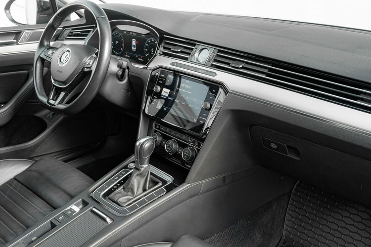 Volkswagen Passat Highline DSG Podgrz.f Virtual Cockpit LED Cz.park 3 stref VAT23% zdjęcie 36