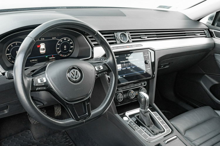 Volkswagen Passat Highline DSG Podgrz.f Virtual Cockpit LED Cz.park 3 stref VAT23% zdjęcie 6