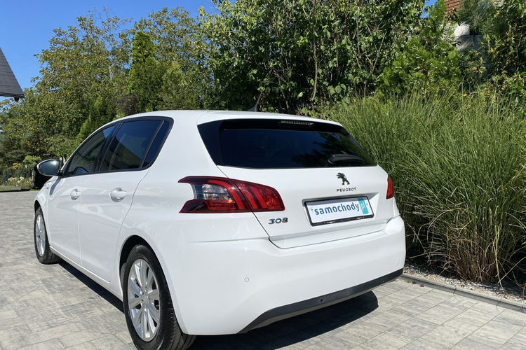 Peugeot 208 Zadbany z oryginalnym niskim przebiegiem zdjęcie 12