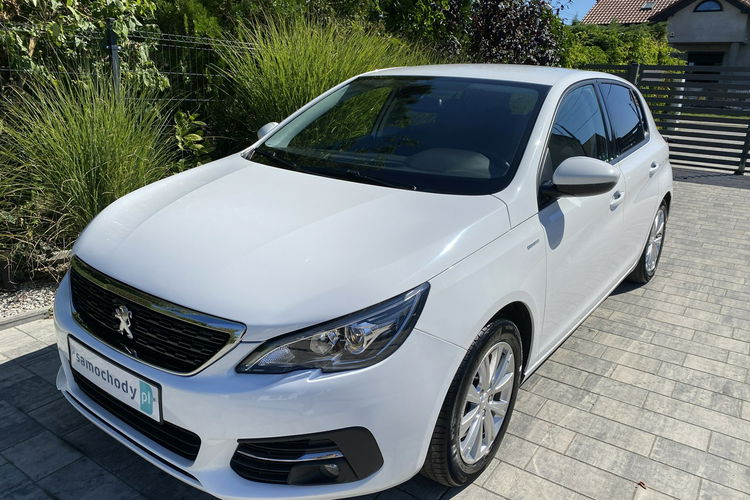 Peugeot 208 Zadbany z oryginalnym niskim przebiegiem zdjęcie 2