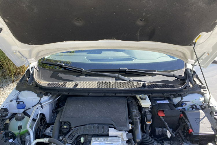 Peugeot 208 Zadbany z oryginalnym niskim przebiegiem zdjęcie 23