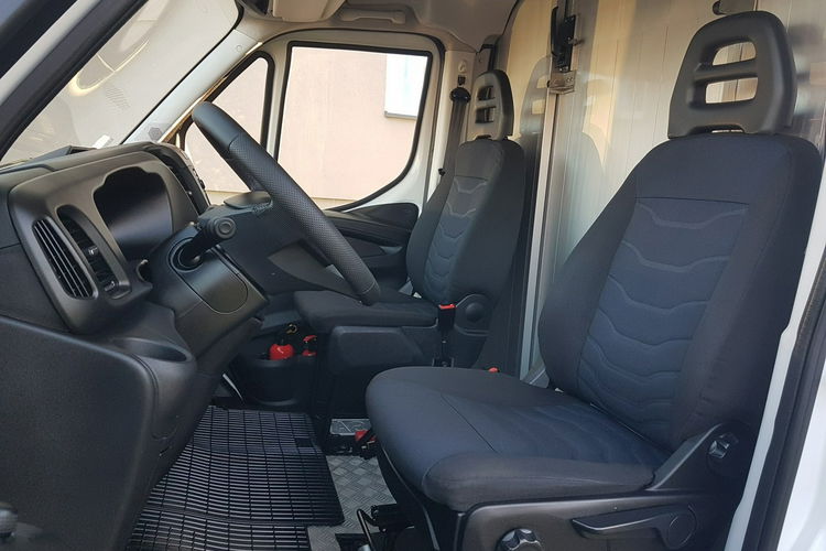 Iveco Daily SKLEP FOODTRUCK KONTENER NISKOPODŁOGOWY 4.31x2.23x2.42 BAR KLIMA zdjęcie 7