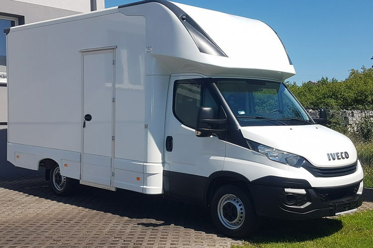 Iveco Daily SKLEP FOODTRUCK KONTENER NISKOPODŁOGOWY 4.31x2.23x2.42 BAR KLIMA zdjęcie 2