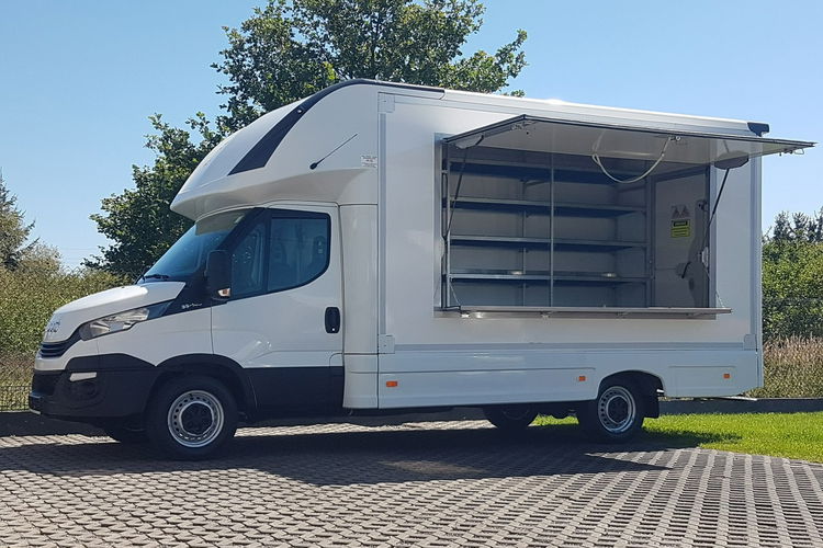 Iveco Daily SKLEP FOODTRUCK KONTENER NISKOPODŁOGOWY 4.31x2.23x2.42 BAR KLIMA zdjęcie 30