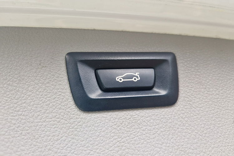 BMW 320 . Automat. Ledy. Navi zdjęcie 15