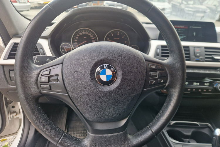 BMW 320 . Automat. Ledy. Navi zdjęcie 21