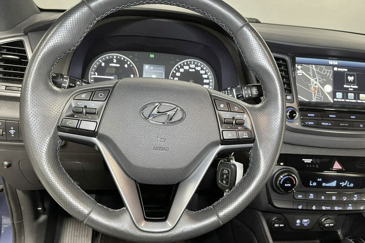 Hyundai Tucson 2.0 CRDi 184KM 4WD Style LED Kamera Navi GPS Alu19 Multimedia Niemiec zdjęcie 17