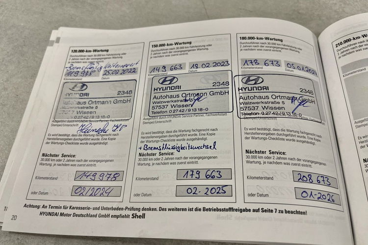 Hyundai Tucson 2.0 CRDi 184KM 4WD Style LED Kamera Navi GPS Alu19 Multimedia Niemiec zdjęcie 32