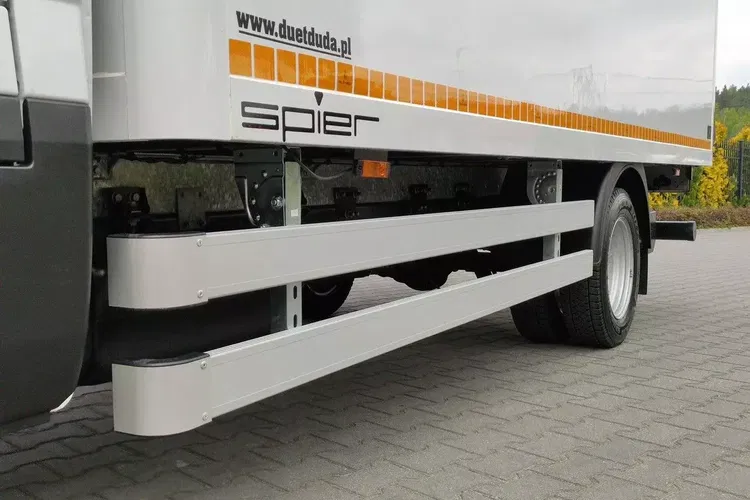 Iveco Daily 35C16 V zdjęcie 11